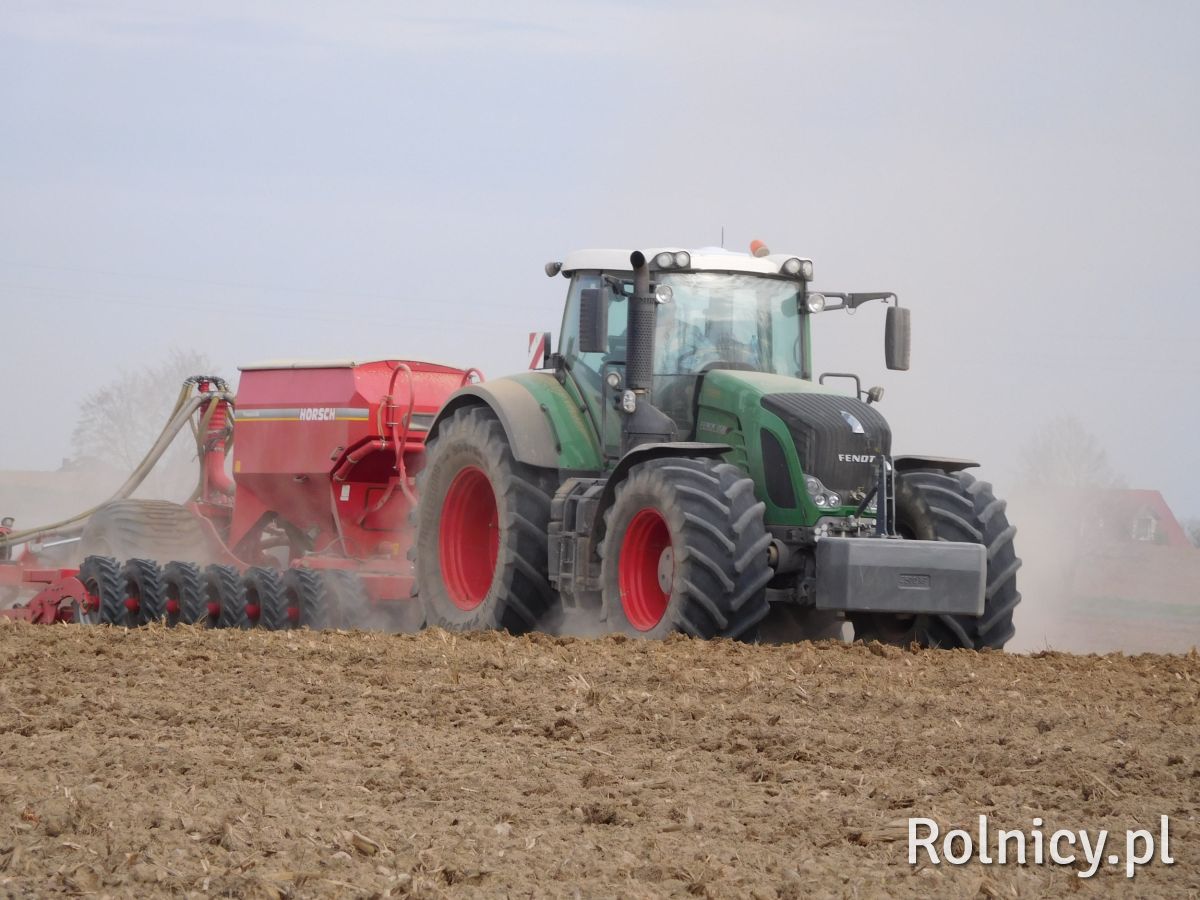 Siew Kukurydzy W Tarnowie Podg Rnym Czyli Fendt Vario I Horsch