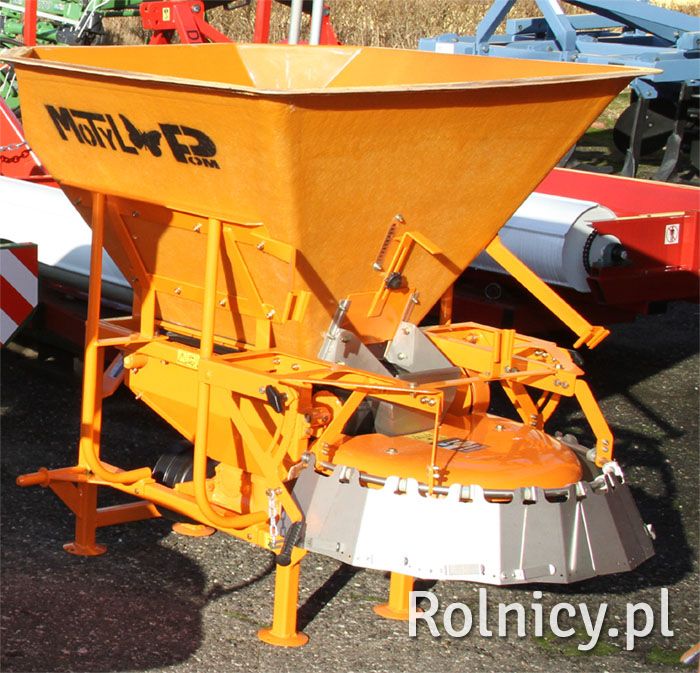 Rozsiewacz piasku, soli MOTYL Posypywarka /przystawka komunalna 400kg