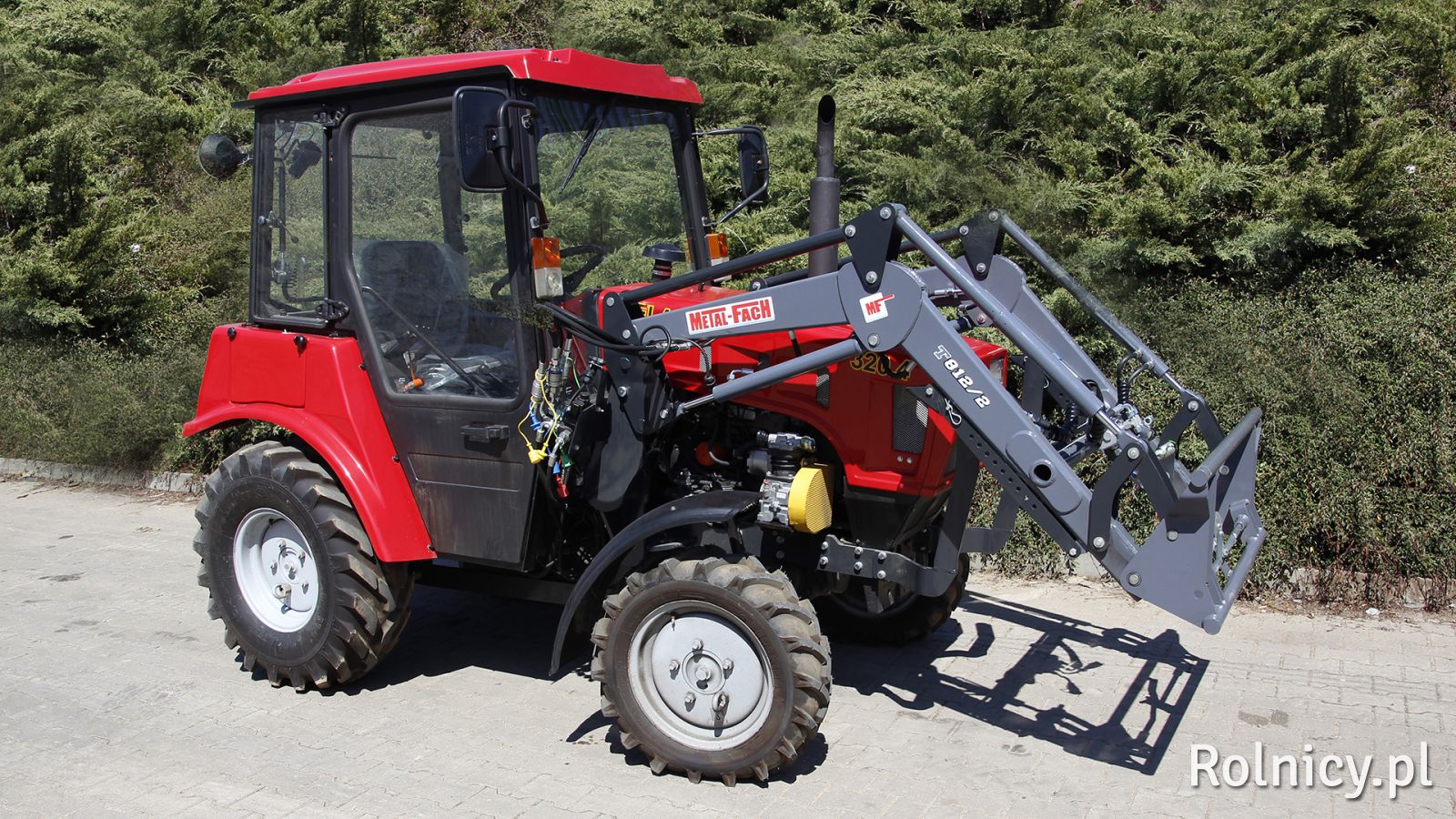 Ładowacz czołowy tur T229/1 T241/1 1300 kg 1600 kg 500 kg Metal-Fach