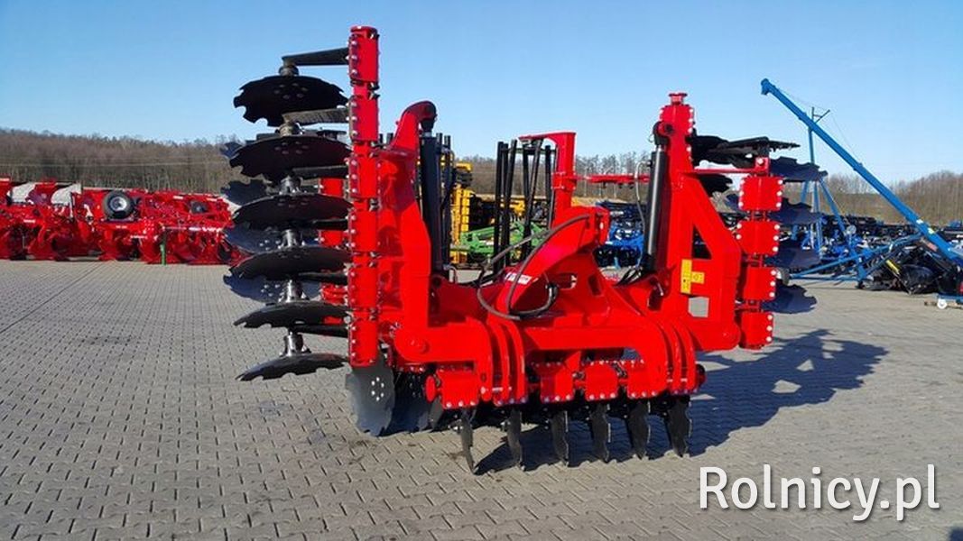 Brona zawieszana hydrauliczna Strumyk Tiger TH II brony hydrauliczne