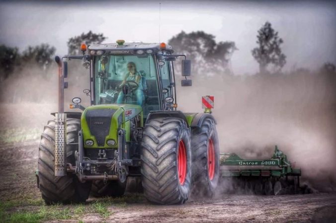 Xerion 3800 Trac VC