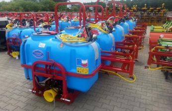 opryskiwacz zawieszany BIARDZKI 800L