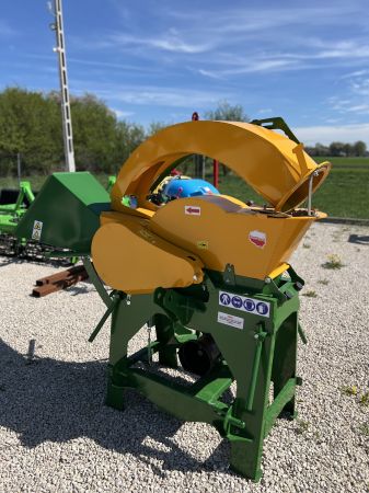 Rozdrabniacz gałęzi-selmar R16-rębak bębnowy-DOSTAWA / MODEL 2025